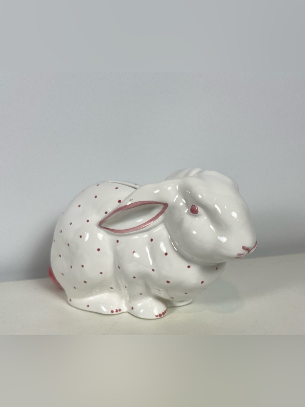 Tiffany & Co.‎ Australia Ceramic Bunny Coin Bank White with Pink Polka Dot